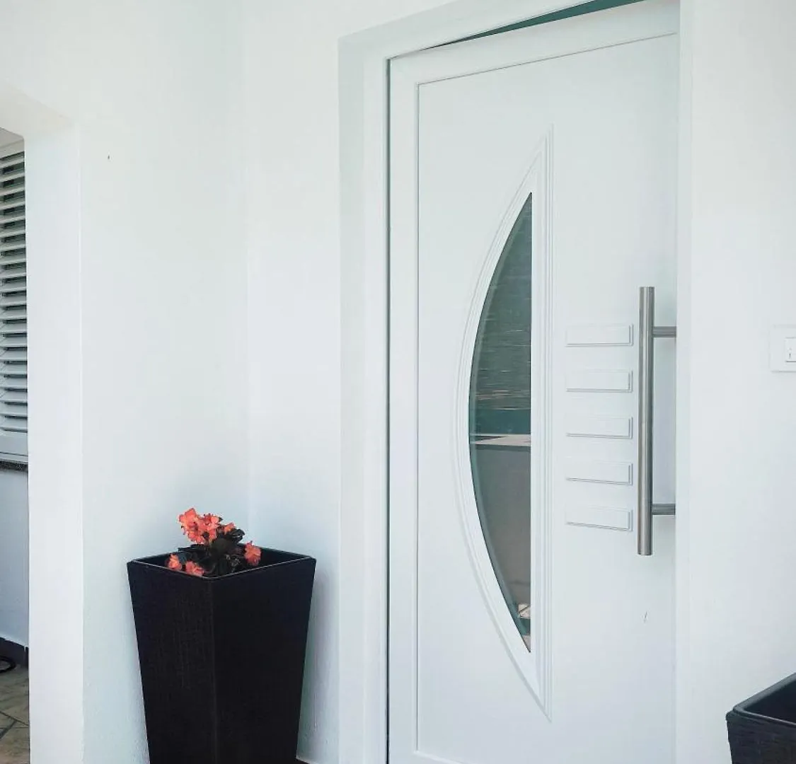 Holiday House Solis Rab Town Vakantiehuis